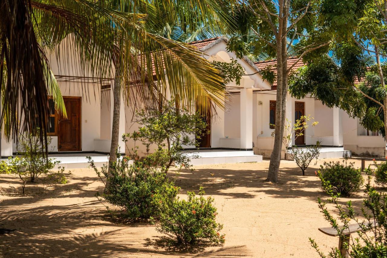 Hotel Surf & Yoga Arugam Bay Exterior foto