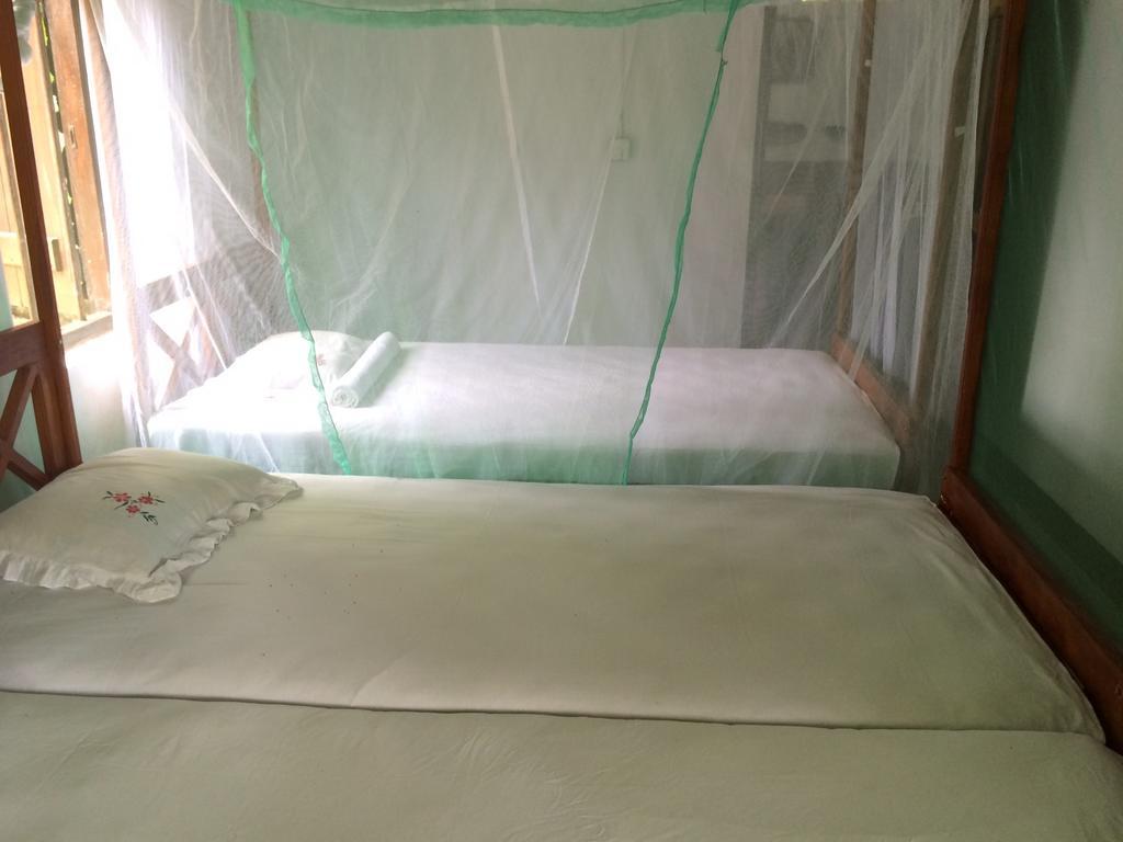 Hotel Surf & Yoga Arugam Bay Habitación foto
