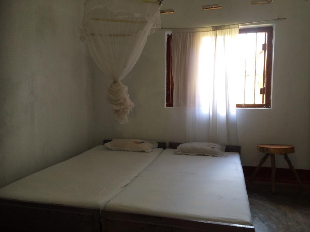 Hotel Surf & Yoga Arugam Bay Habitación foto
