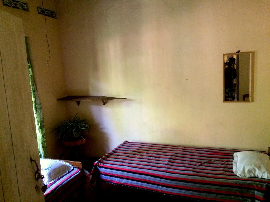 Hotel Surf & Yoga Arugam Bay Habitación foto