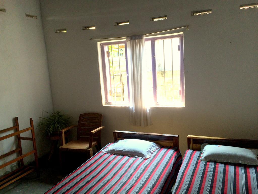 Hotel Surf & Yoga Arugam Bay Habitación foto