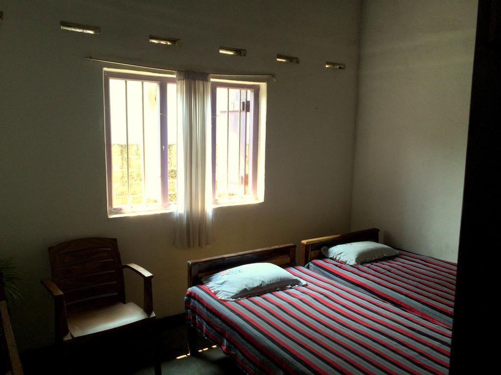 Hotel Surf & Yoga Arugam Bay Habitación foto