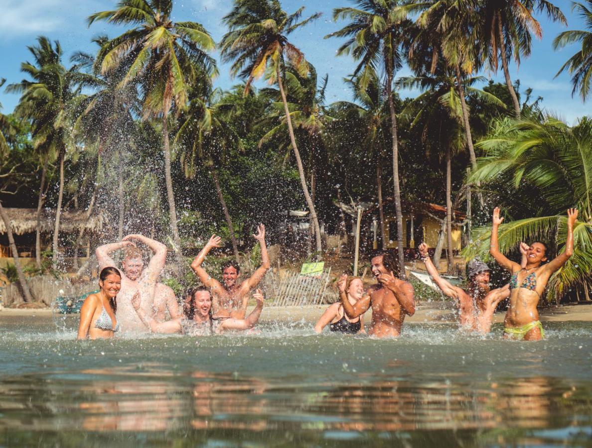 Hotel Surf & Yoga Arugam Bay Exterior foto